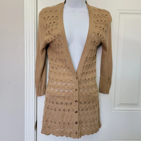 Trina Turk Tan Lightweight Knit V Neck Cardigan Layering 3/4 Sleeves Buttons S - Picture 1 of 11